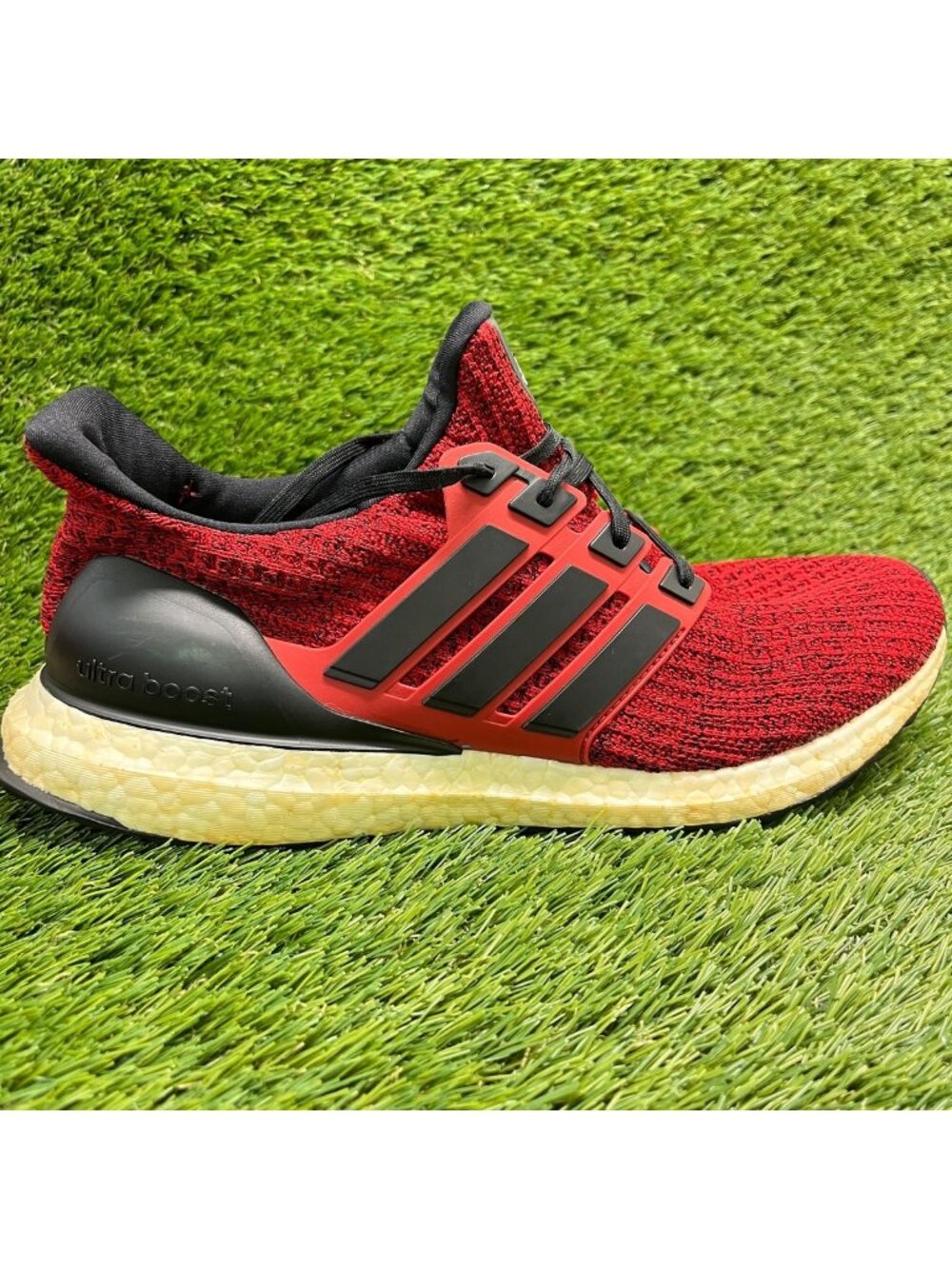 Adidas UltraBoost 4.0 Mens Size 10 Red Black Athletic Running Shoes Sneakers